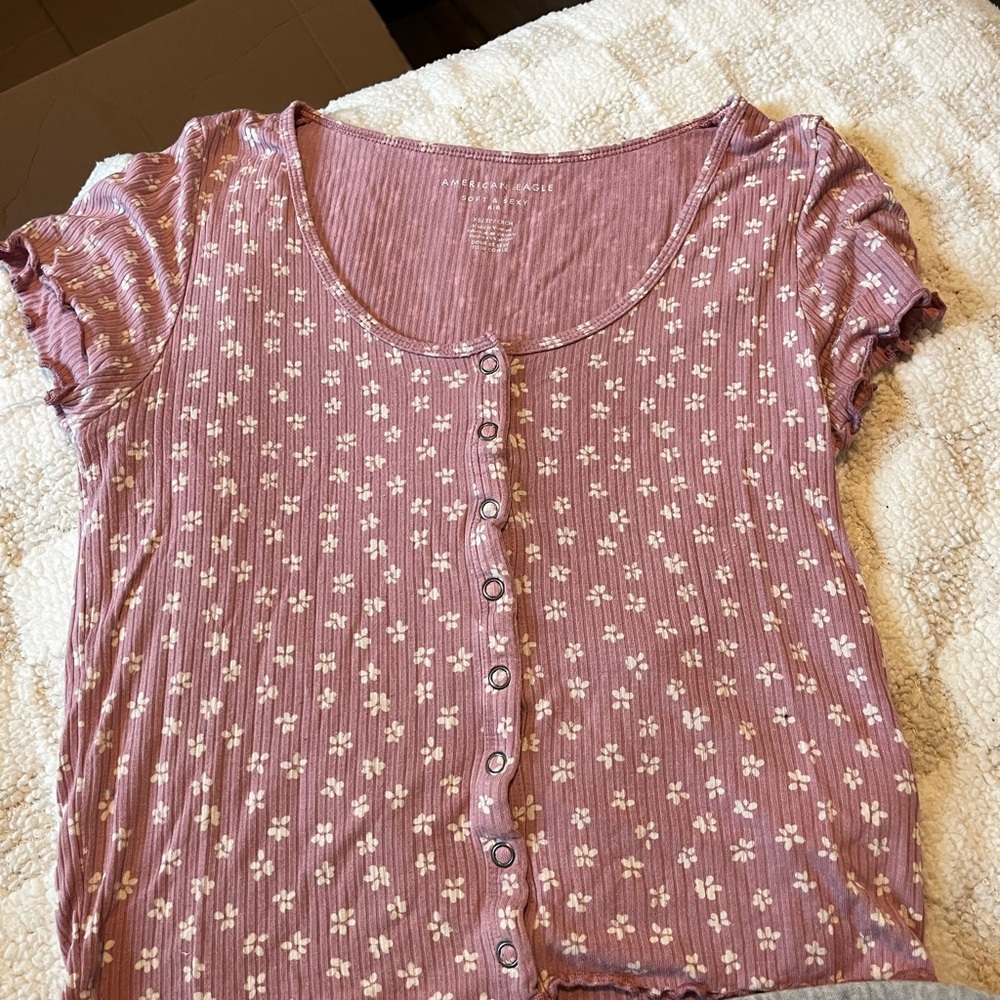 American Eagle Outfitters Floral Button-Up Top